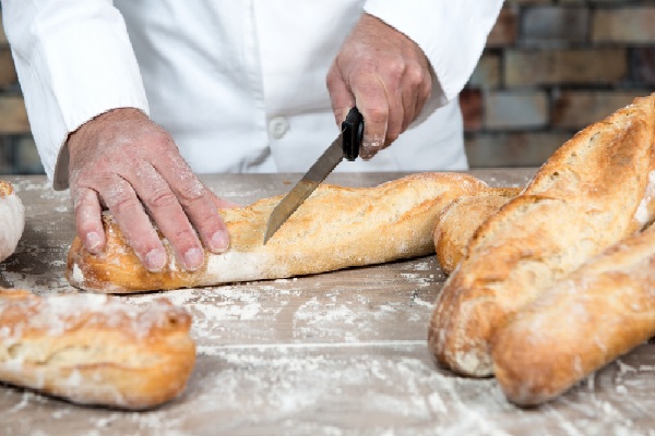 quand-un-boulanger-estime-avoir-ete-roule-dans-la-farine…