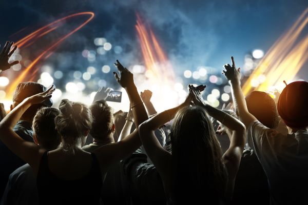 coronavirus-(covid-19)-et-fonds-de-solidarite-:-soutien-financier-renforce-pour-les-discotheques-!