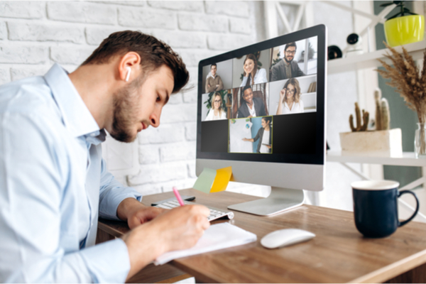 c’est-l’histoire-d’un-employeur-a-qui-un-salarie-reproche-un-manque-de-formation…