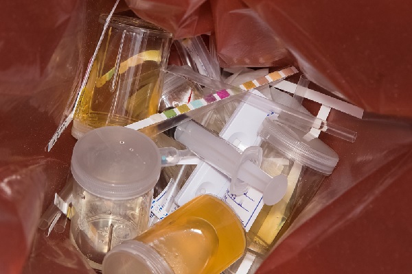 dechets-medicaux-des-patients-en-auto-traitement-:-a-collecter-!
