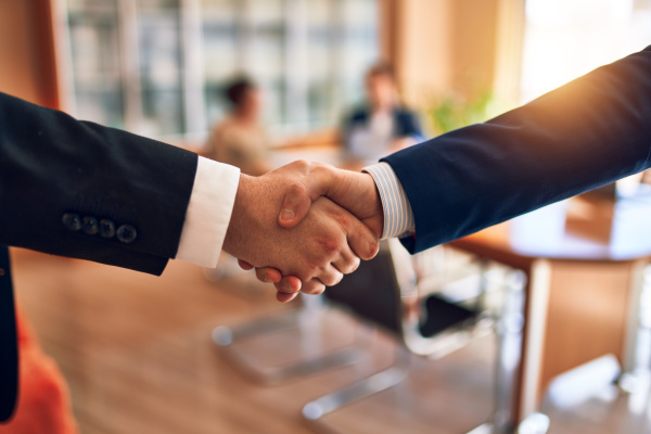 pacte-dutreil-:-meme-pour-les-loueurs-en-meuble-?