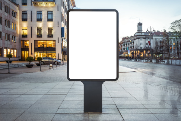 publicites-et-enseignes-:-des-precisions-de-tailles-!