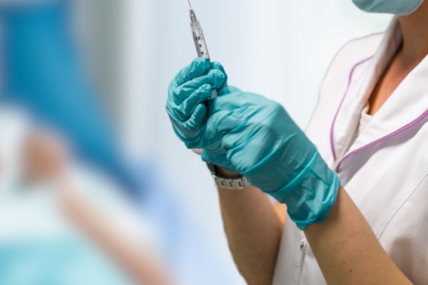 monkeypox-:-la-vaccination-pour-qui-et-par-qui ?