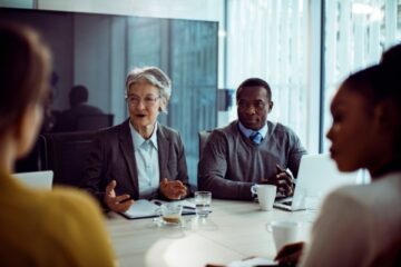 travail-des-seniors-:-lancement-d’une-vaste-campagne-de-sensibilisation