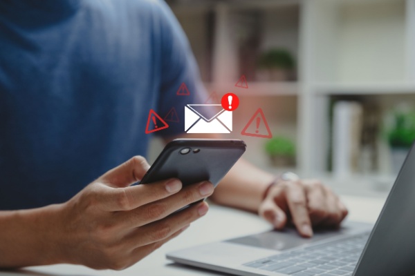 fraude-aux-faux-mails-carsat-:-redoublez-de-vigilance-!