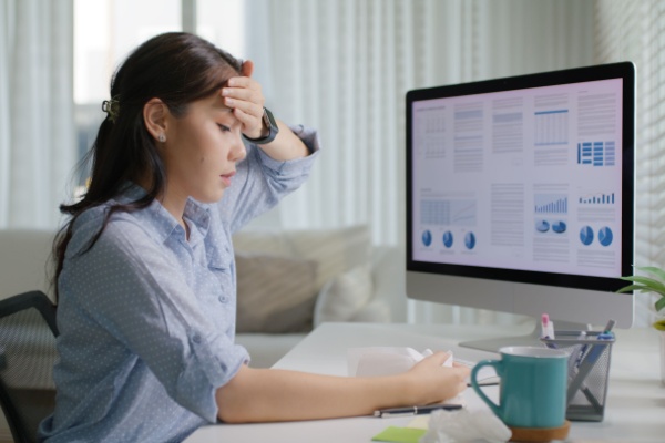 c’est-l’histoire-d’un-employeur-qui-surprend-un-salarie-malade-en-train-de-travailler-pour-une-autre-entreprise…