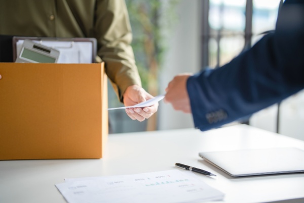demission-equivoque-:-jusqu’a-quand-la-contester-?