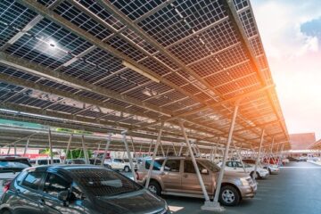 panneaux-photovoltaiques-et-equipement-des-parkings-:-un-delai-supplementaire-?